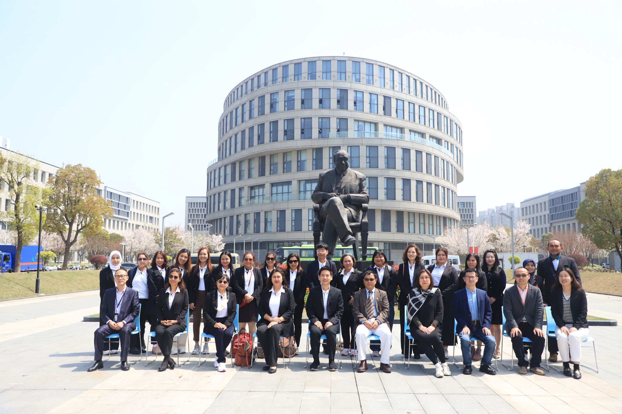 照片.jpg 照片.jpg